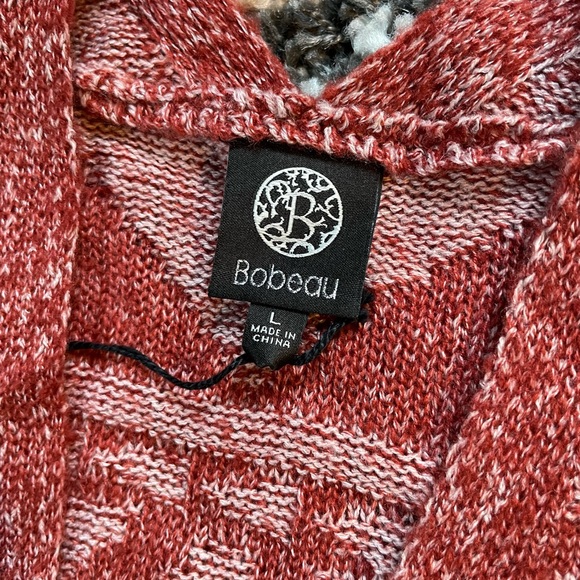 Bobeau Cardigan, Large, like new. Red Aztec/Southwestern print. Soft and cozy! - Picture 2 of 12